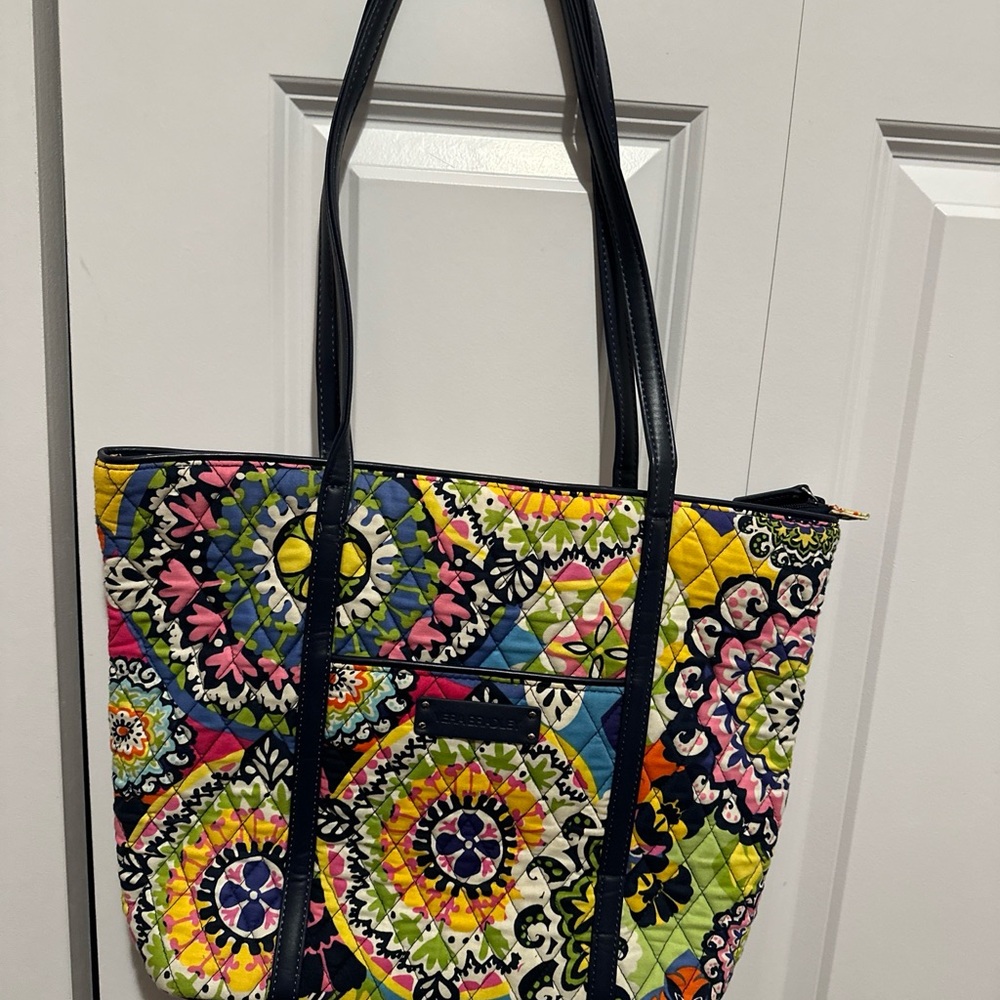 Vera‎ Bradley - Medium Tote
